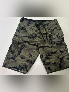 Quiksilver Men’s Olive Green Camo Cargo Shorts 3/$30 sale